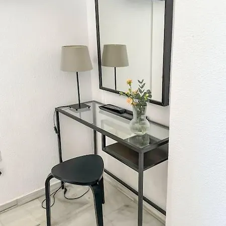 Elegant 2-bedroom With Beautiful Views Appartement *